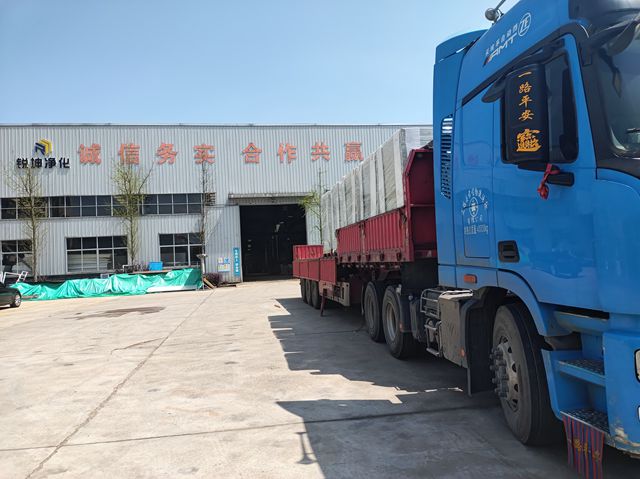 鋁蜂窩板為什么適合做吊頂？